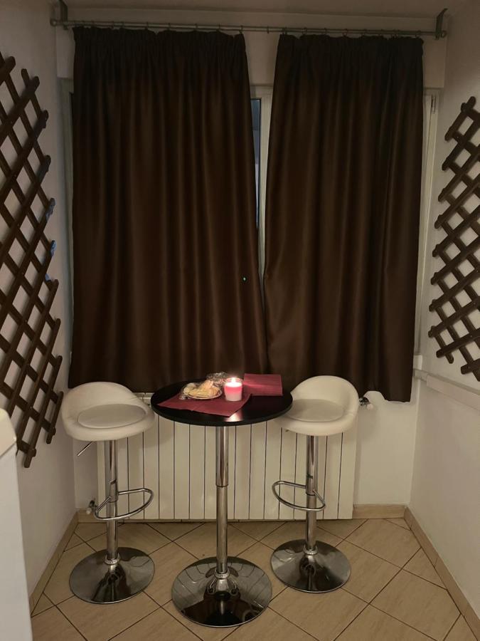 Studiolut_1 Apartman Bukarest Kültér fotó